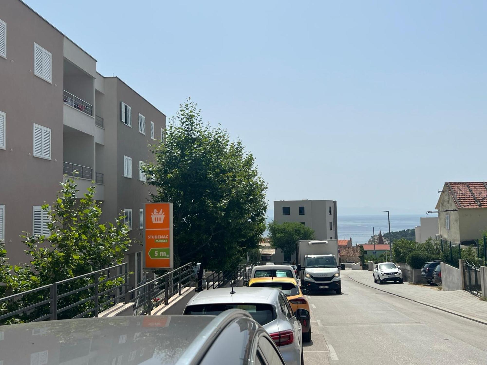 Apartment Lucija - Cozy Flat In The City Center With A Sea View & Parking Makarska Exterior foto