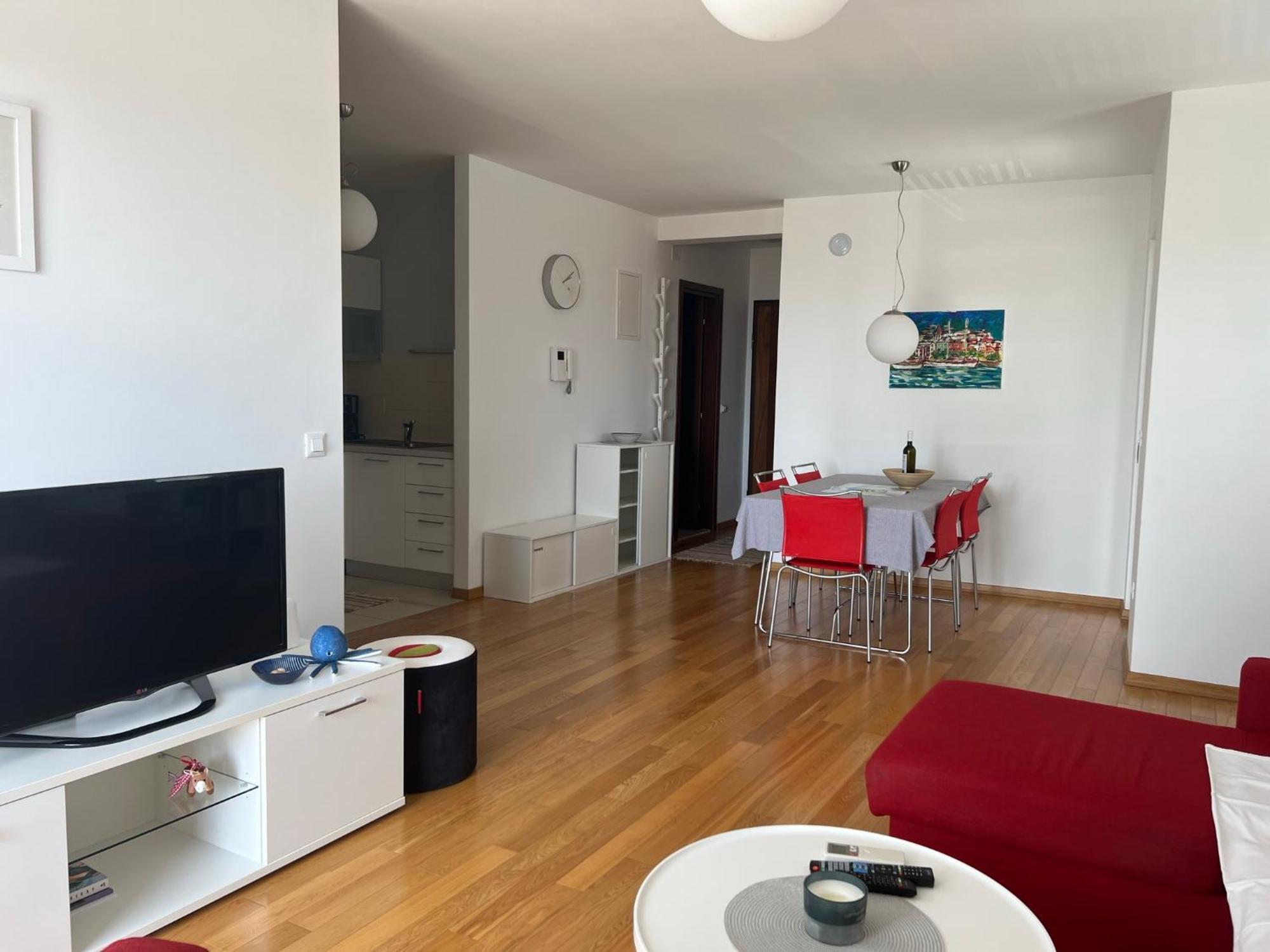 Apartment Lucija - Cozy Flat In The City Center With A Sea View & Parking Makarska Exterior foto